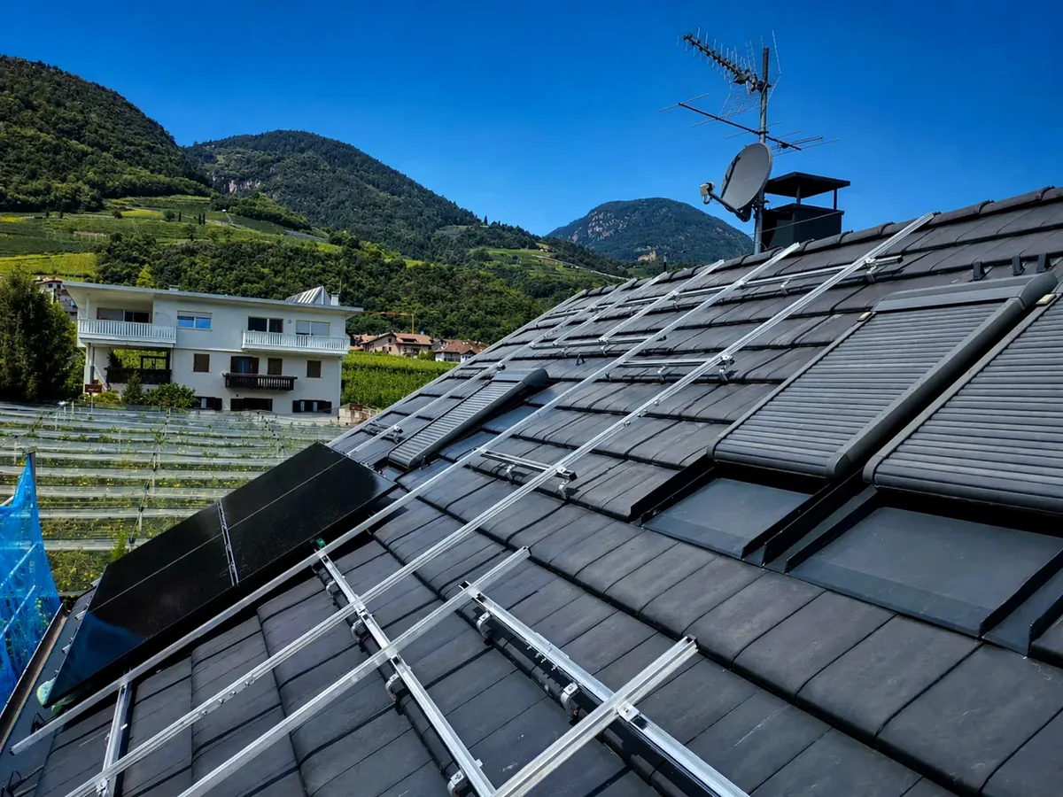 Sottostruttura di montaggio fotovoltaico